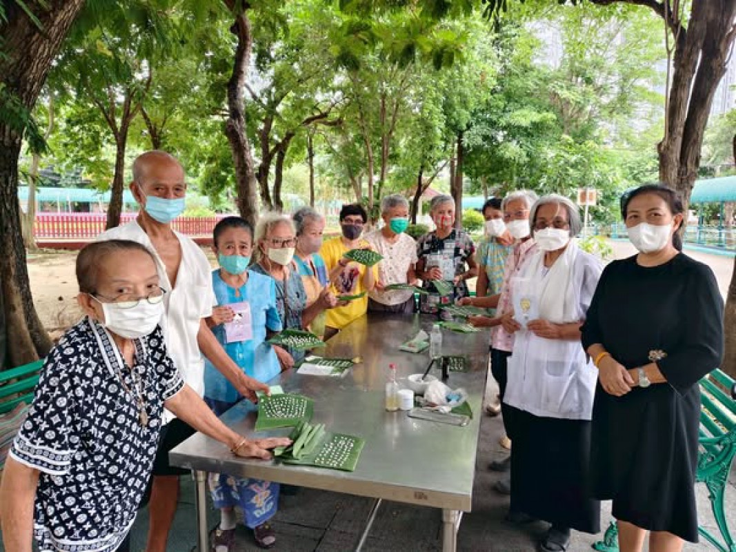 สอนทำ แป้งหอมรำไป ซึ่งแป้งร่ำเป็นเครื่องหอมไทยโบราณ