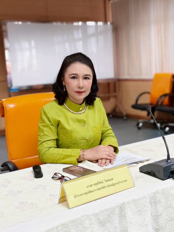 ให้การต้อนรับคณะอาจารย์ นักเรียนพยาบาล  วิทยาลัยพยาบาลกองทัพบก เขาฝึกปฏิบัติงาน