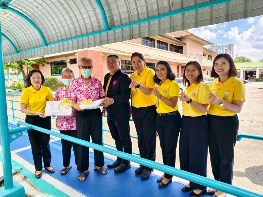 ให้การต้อนรับ อธิบดีกรมกิจการผู้สูงอายุ และคณะผู้บริหาร ตรวจเยี่ยมการดำเนินงานของศูนย์ฯ